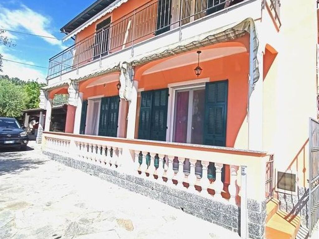 Luxury House for sale in Soldano, 480 000 €, Photo 1