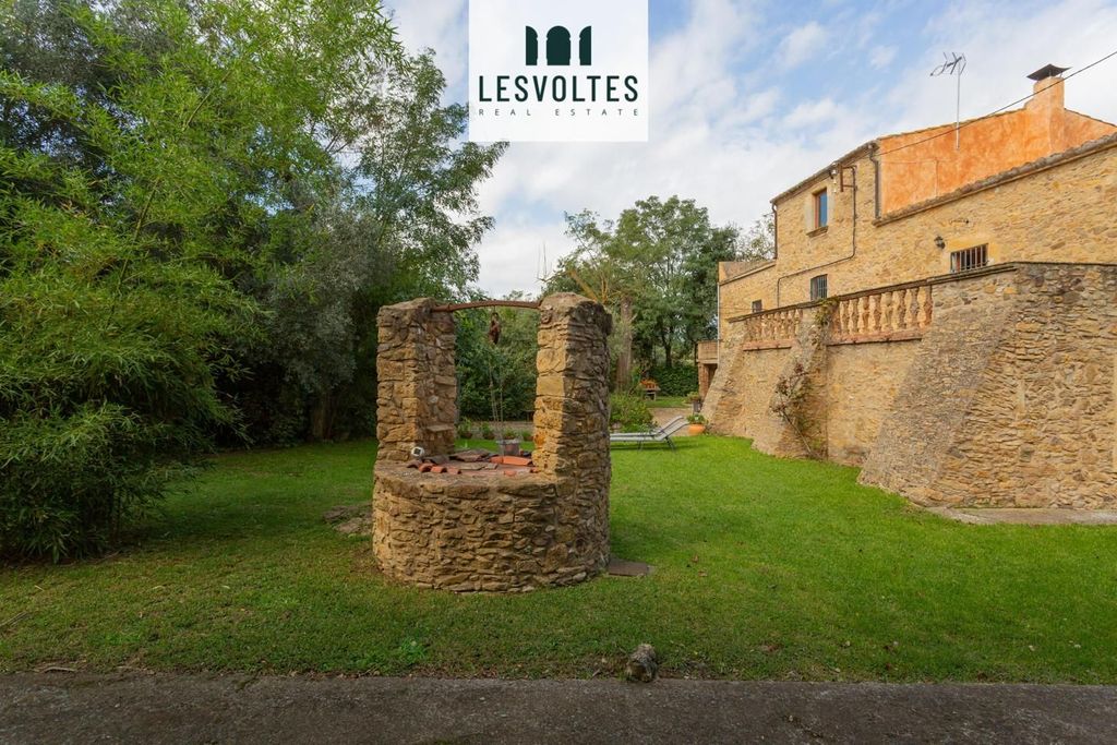 Maison de luxe à vendre à Vulpellac, 2 200 000 €, Photo 2
