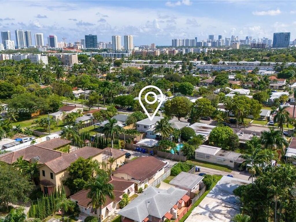 Luxury House for sale in Hollywood, 416 346 €, Photo 3