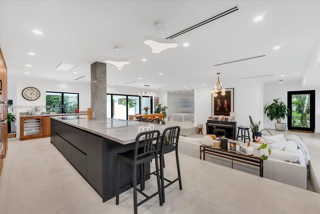 Luxury House for sale in Miami Coral Gables, 3 110 900 €, Photo 5