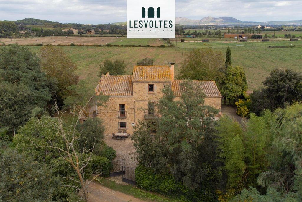 Maison de luxe à vendre à Vulpellac, 2 200 000 €, Photo 6