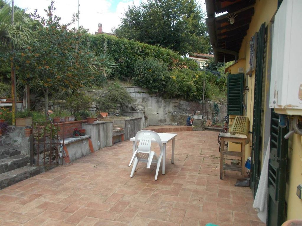 Luxury House for sale in Vaglia, 550 000 €, Photo 1