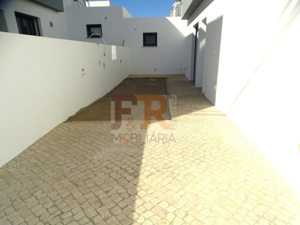 Luxury House for sale in Seixal, 425 000 €, Photo 3