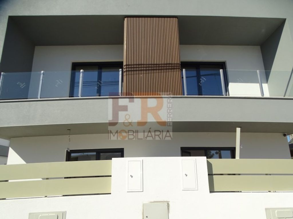 Luxury House for sale in Seixal, 425 000 €, Photo 4