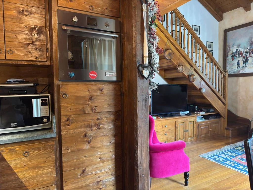 Appartement de luxe à vendre à Courmayeur, 950 000 €, Photo 5