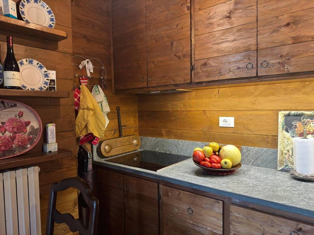 Appartement de luxe à vendre à Courmayeur, 950 000 €, Photo 7