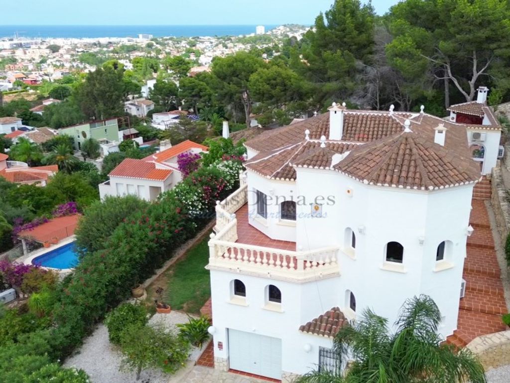 Luxury House for sale in Denia, 890 000 €, Photo 1