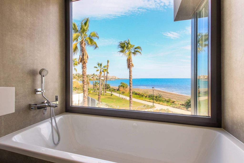 Luxury House for sale in Marbella, 2 350 000 €, Photo 6
