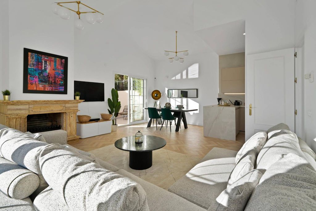Maison de luxe à vendre à Marbella, 1 695 000 €, Photo 7