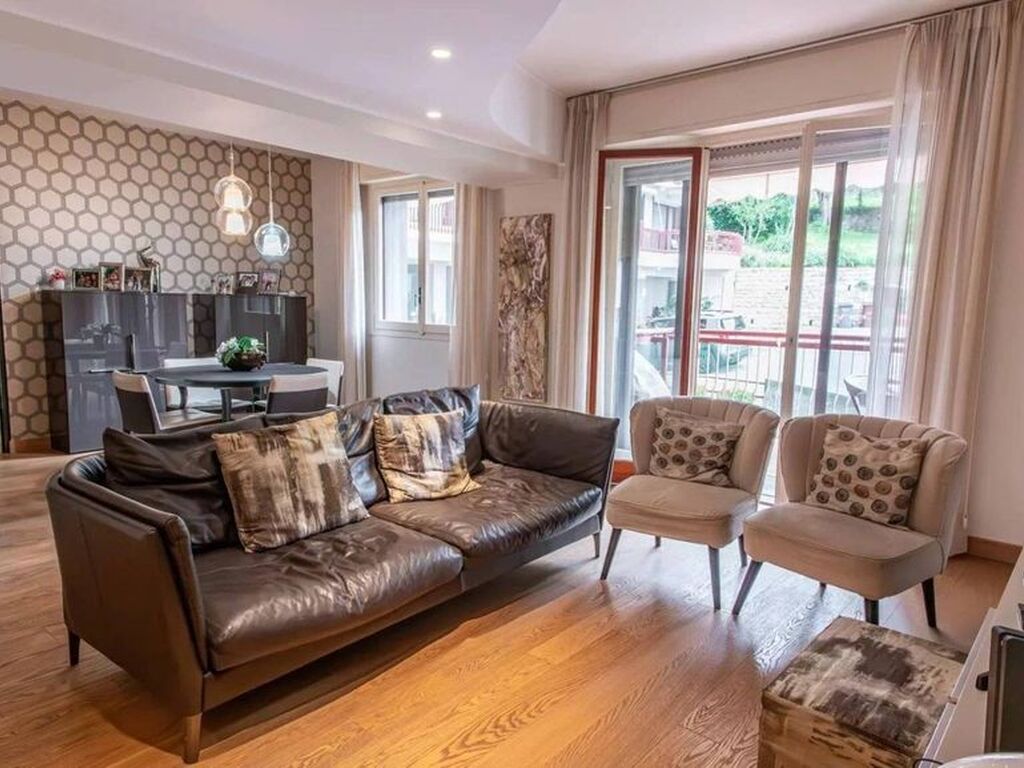 Luxury Apartment for sale in Bordighera, 460 000 €, Photo 1