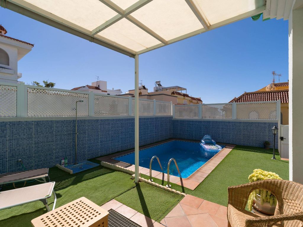 Luxury House for sale in San Bartolomé de Tirajana, 750 000 €, Photo 4