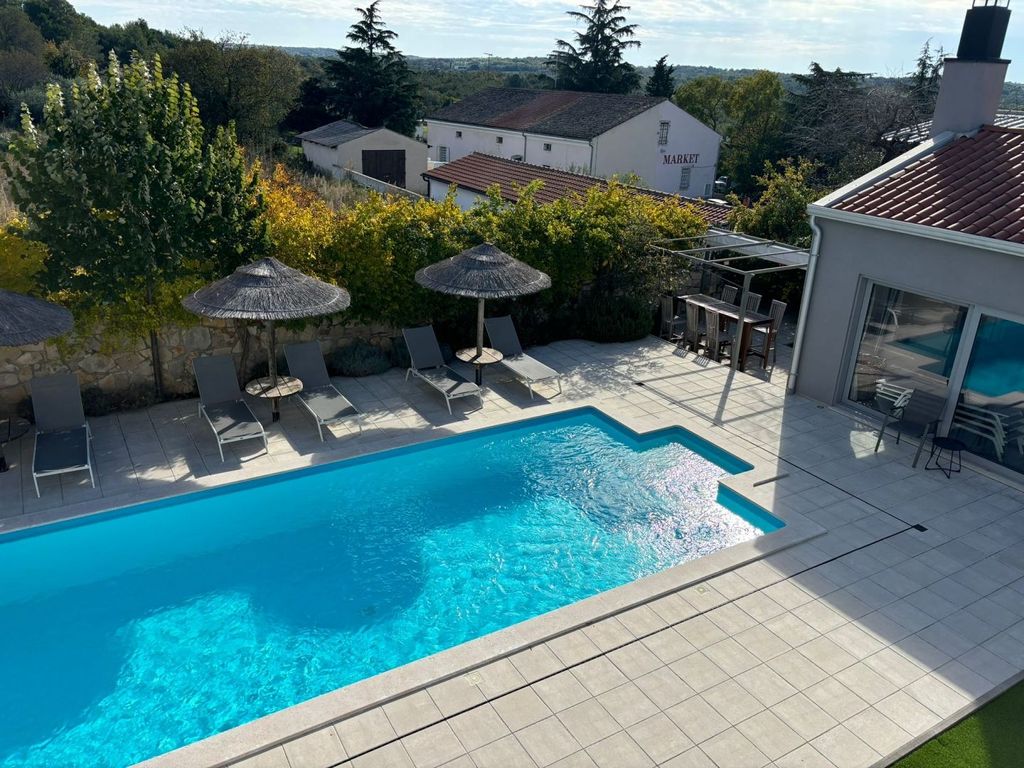 Maison de luxe à vendre à Porec, 999 000 €, Photo 2