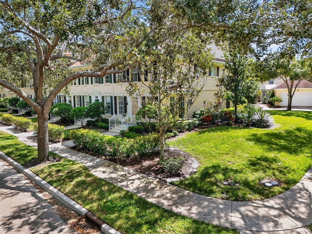 Luxury House for sale in Jupiter, 485 673 €, Photo 1