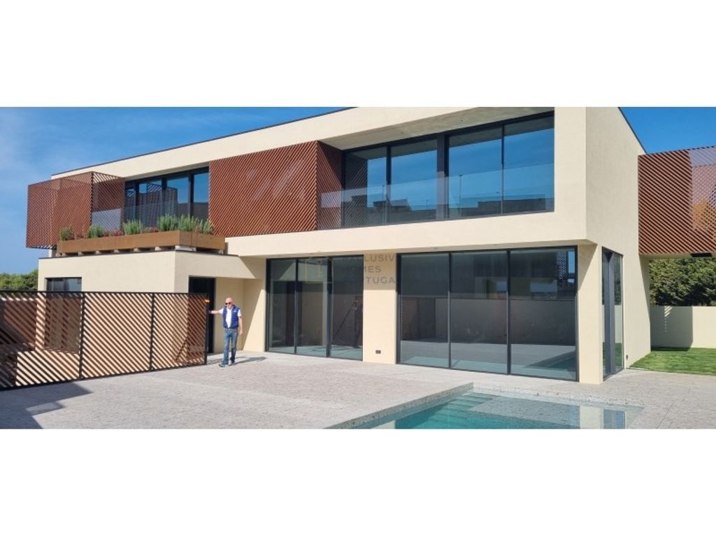 Luxury House for sale in Cascais, 4 060 000 €, Photo 1