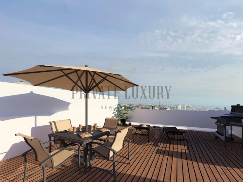 Luxury House for sale in Cascais, 1 350 000 €, Photo 1