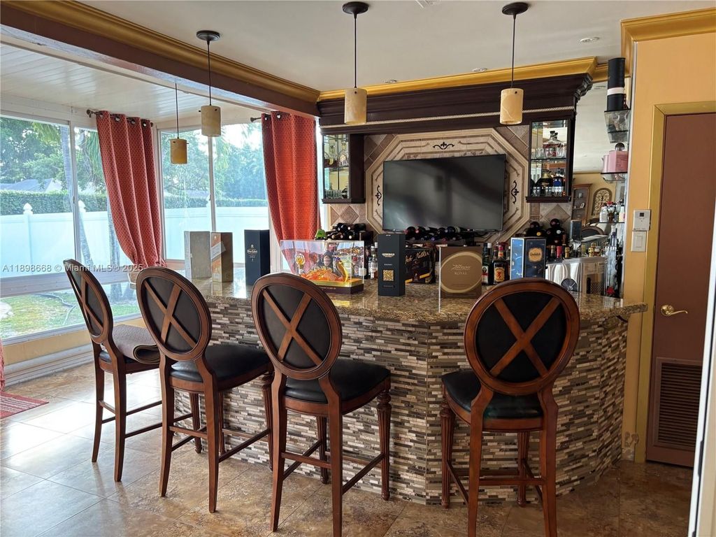 Luxury House for sale in Hollywood, 901 367 €, Photo 7