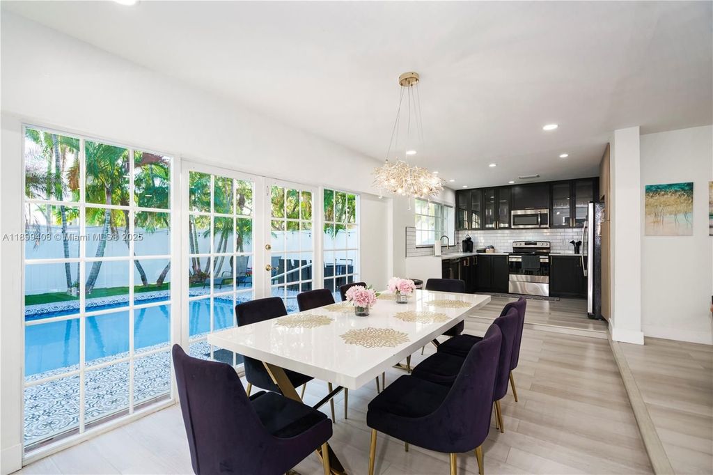 Luxury House for sale in Hollywood, 811 230 €, Photo 7