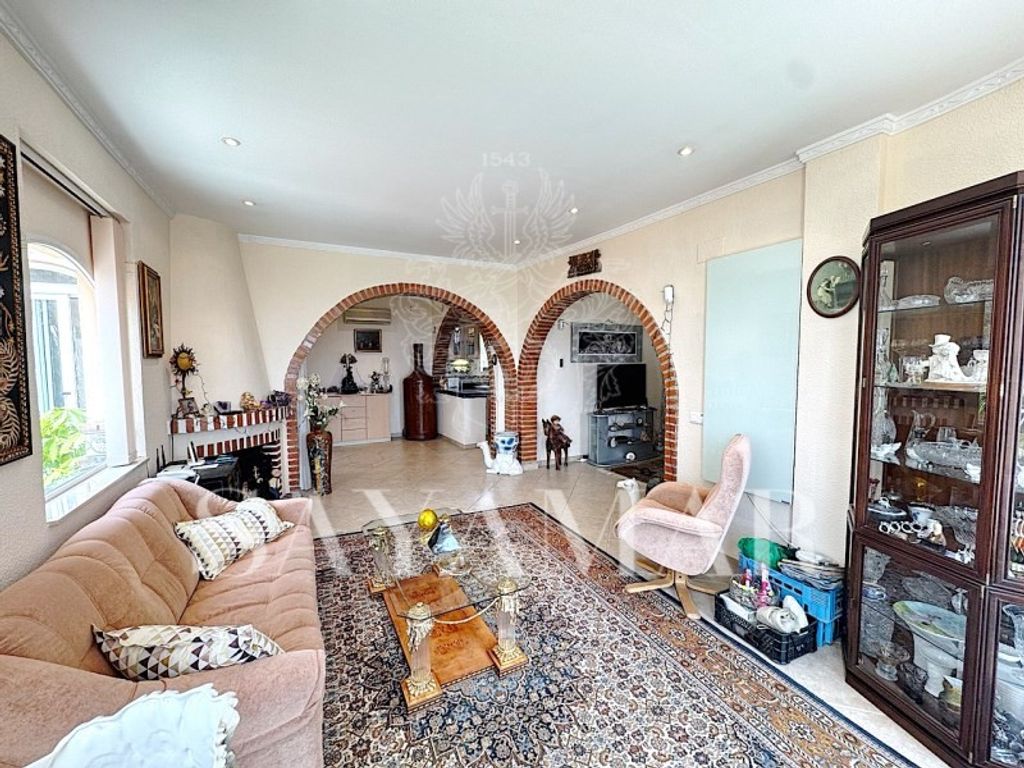 Luxury House for sale in Sayalonga, 650 000 €, Photo 6