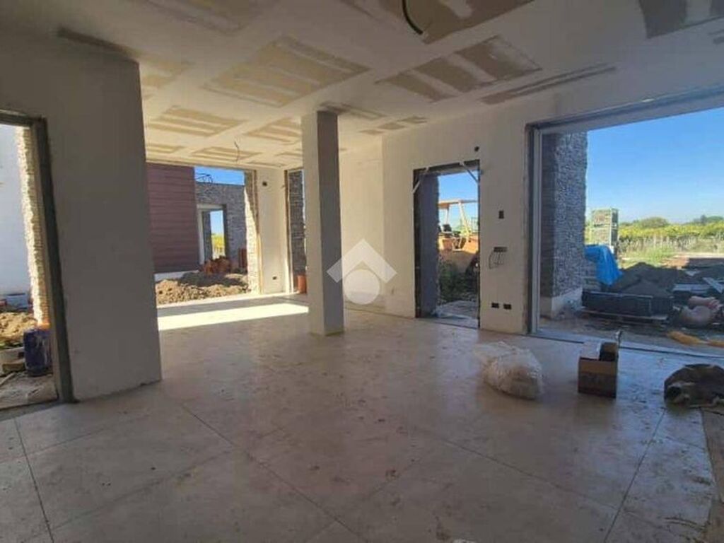 Maison de luxe à vendre à Rome, 550 000 €, Photo 3