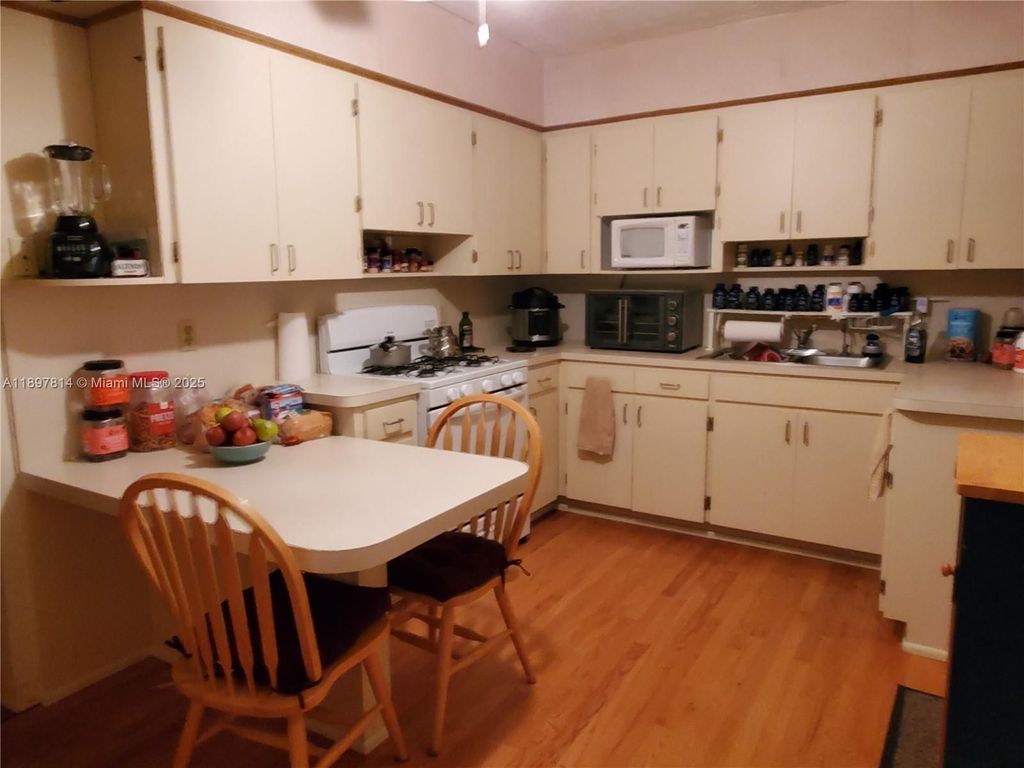 Luxury House for sale in Hollywood, 570 190 €, Photo 5