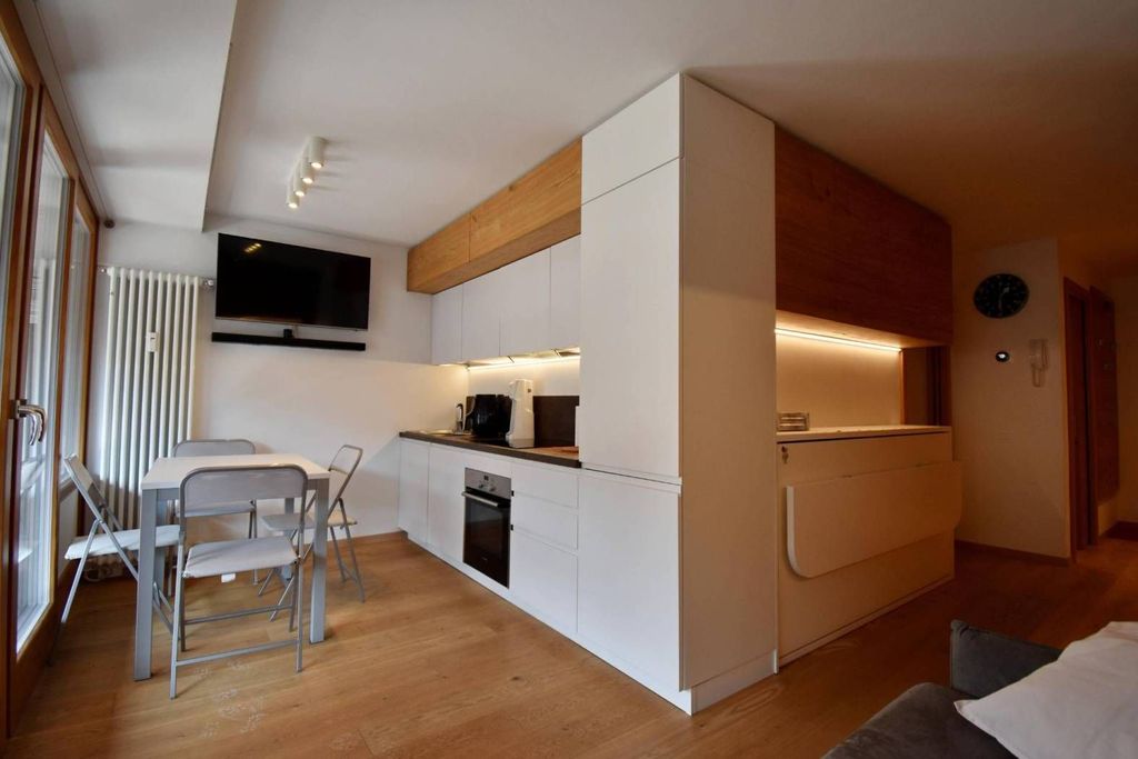 Appartement de luxe à vendre à Pinzolo, 820 000 €, Photo 2