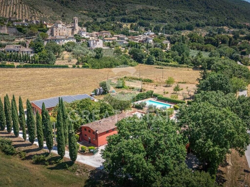 Maison de luxe à vendre à Spoleto, 1 250 000 €, Photo 2