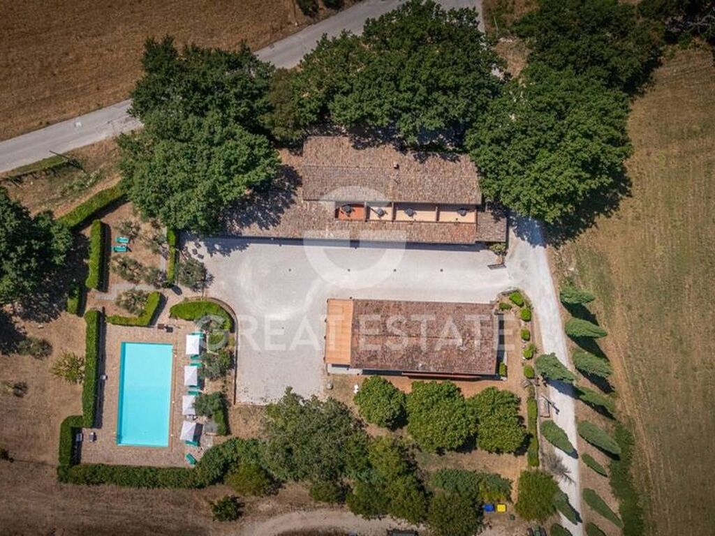 Maison de luxe à vendre à Spoleto, 1 250 000 €, Photo 3