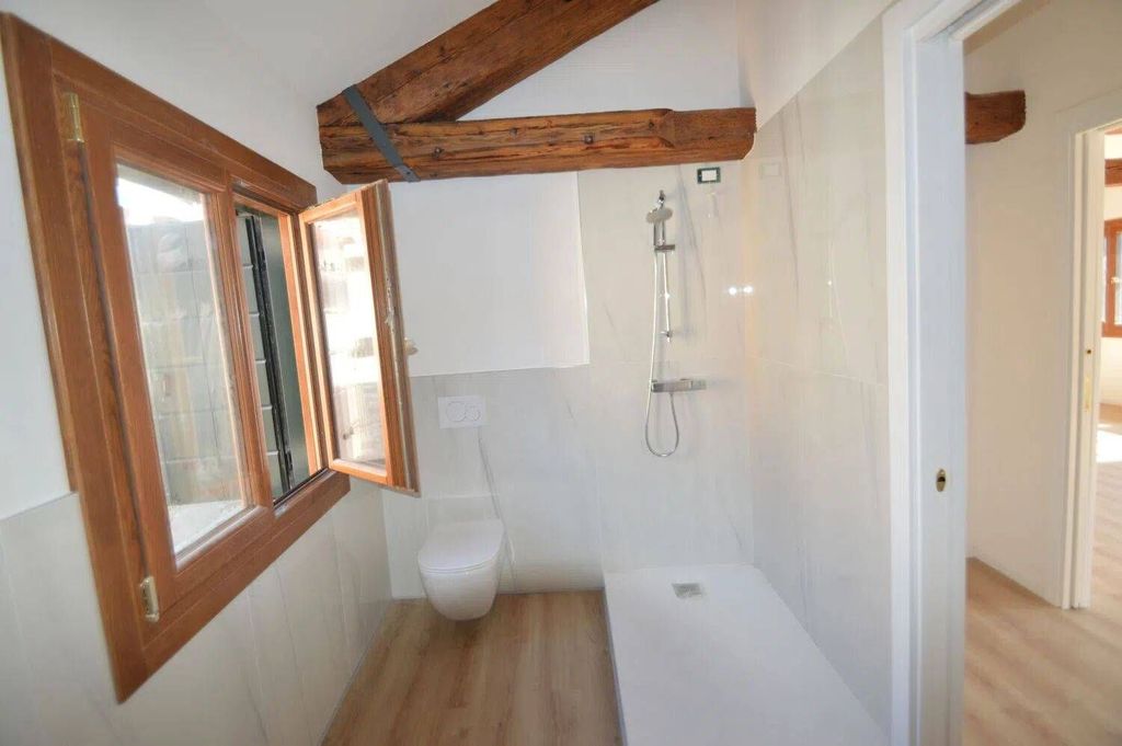 Luxury Apartment for sale in Venice, 960 000 €, Photo 4