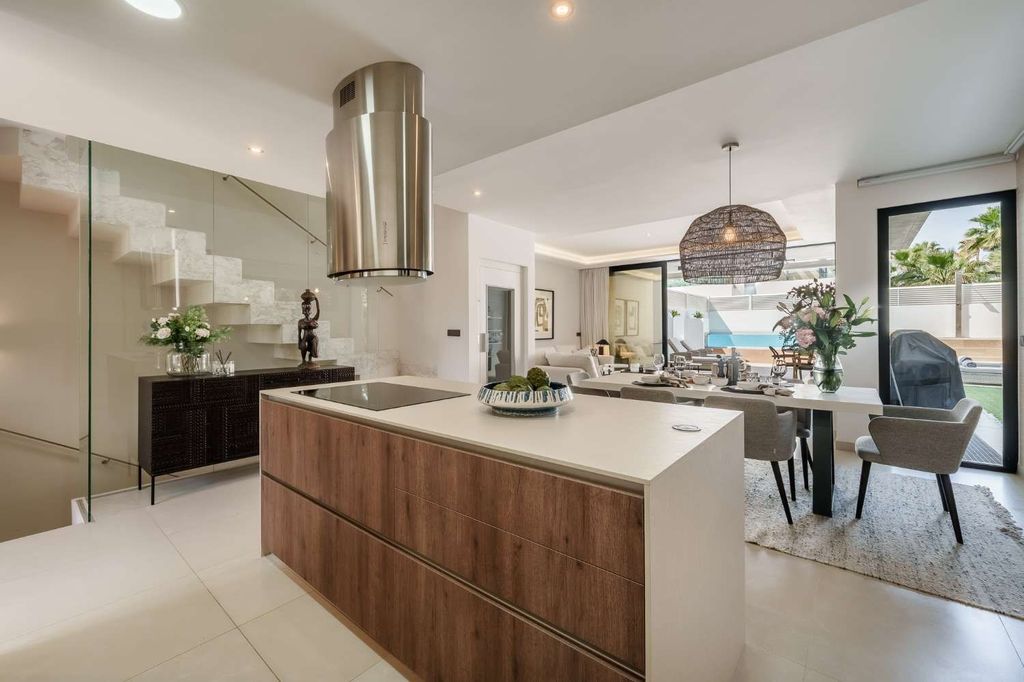 Luxury House for sale in Marbella, 2 675 000 €, Photo 6