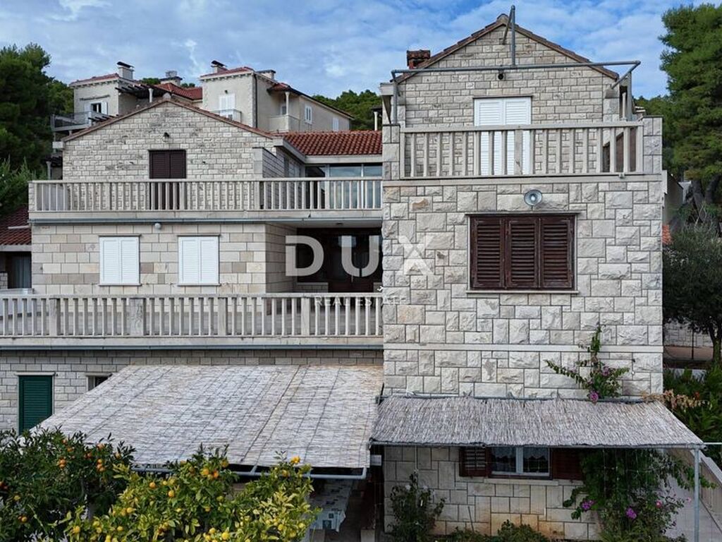 Maison de luxe à vendre à Selca, 1 100 000 €, Photo 1