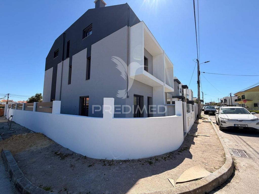 Luxury House for sale in Seixal, 480 000 €, Photo 4