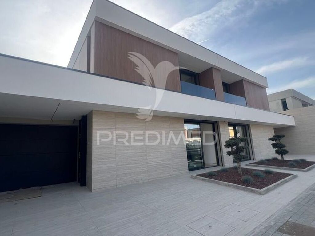 Luxury House for sale in Vila Verde, 470 000 €, Photo 1