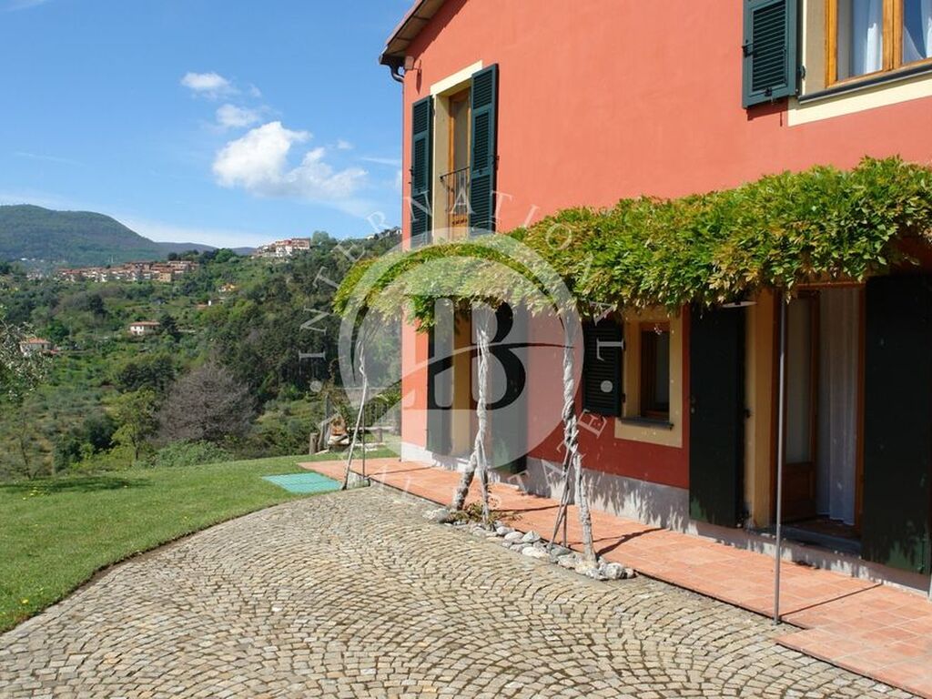 Luxury House for sale in La Spezia, 950 000 €, Photo 2