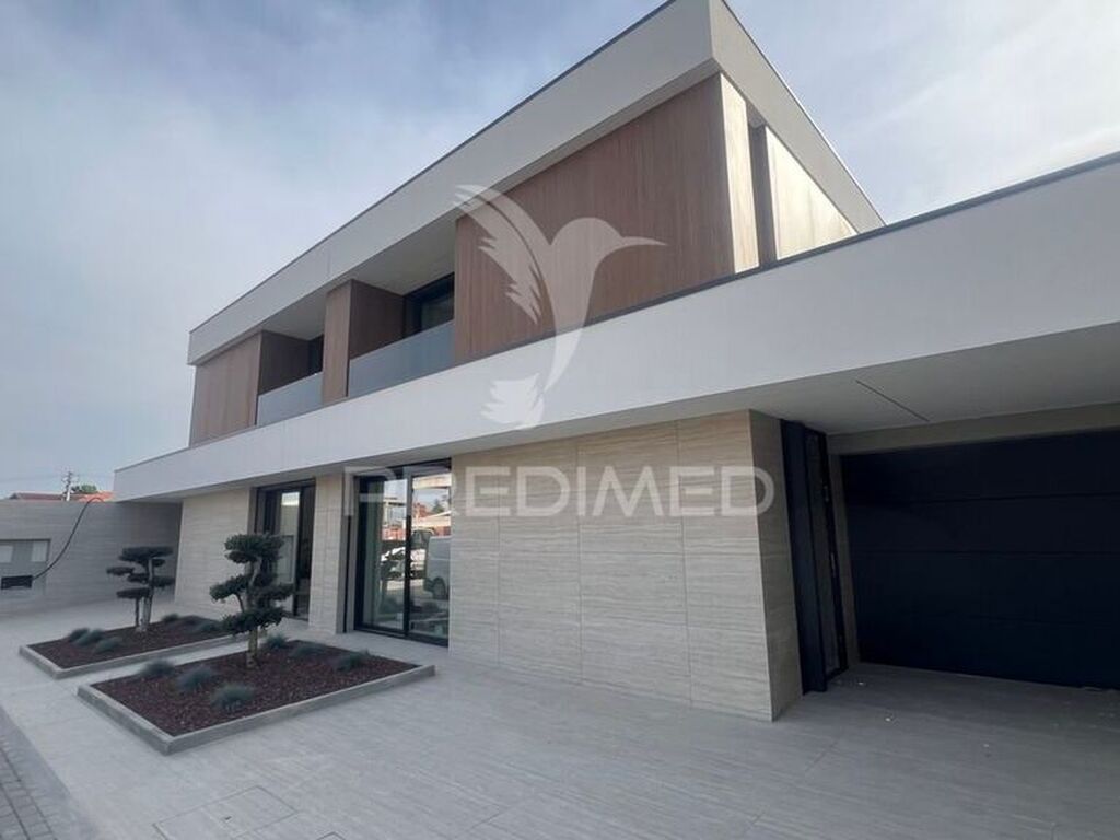 Luxury House for sale in Vila Verde, 470 000 €, Photo 2