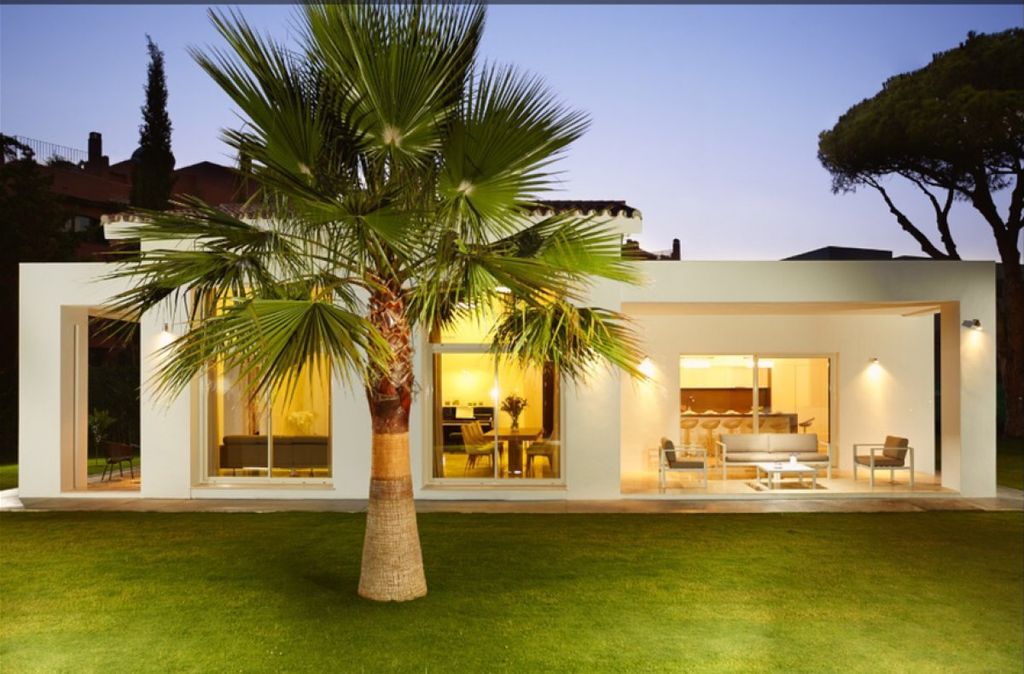 Luxury House for sale in San Pedro de Alcántara, 2 400 000 €, Photo 1