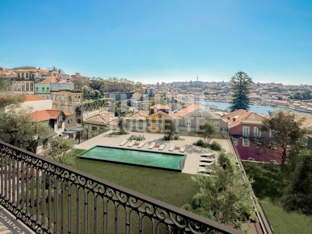 Luxury Apartment for sale in Porto, 960 000 €, Photo 1