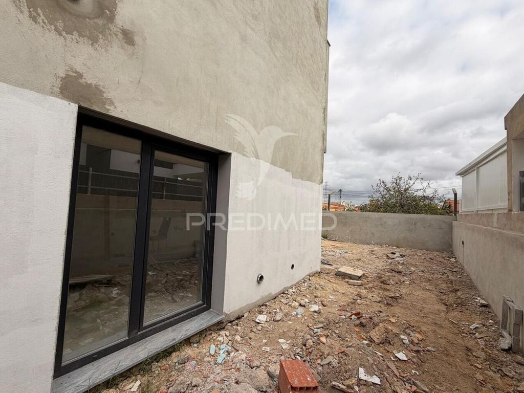 Luxury House for sale in Seixal, 420 000 €, Photo 1