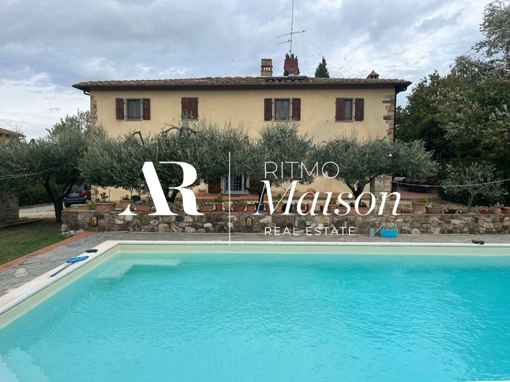 Luxury House for sale in Barberino Val d'Elsa, 1 150 000 €, Photo 1