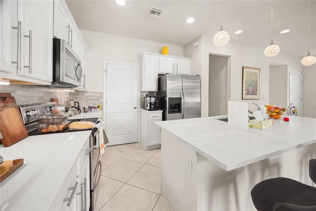 Luxury House for sale in Hollywood, 596 619 €, Photo 4