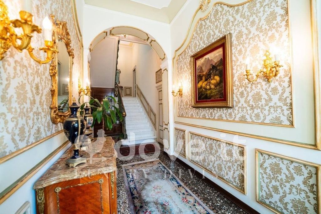 Maison de luxe à vendre à Imperia, 1 350 000 €, Photo 1