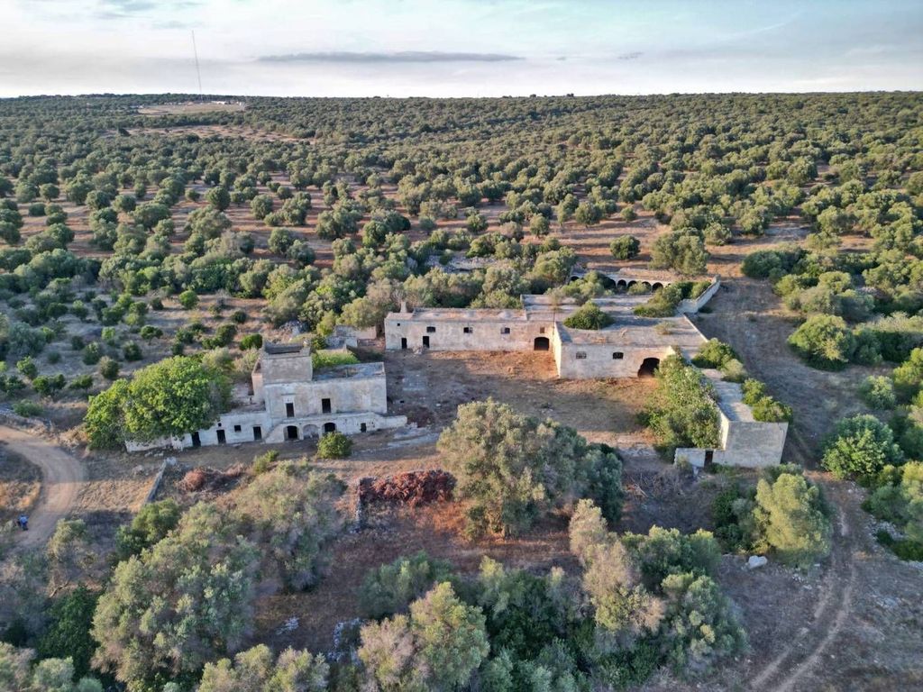 Luxury House for sale in Torricella, 2 500 000 €, Photo 1