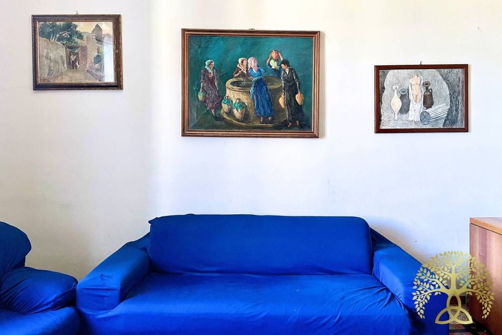 Luxury Apartment for sale in Naples, 800 000 €, Photo 2