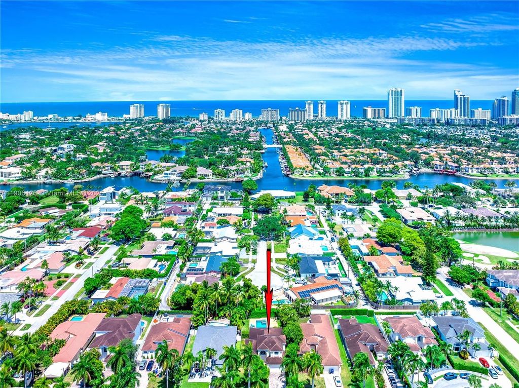 Luxury House for sale in Hollywood, 1 279 083 €, Photo 6