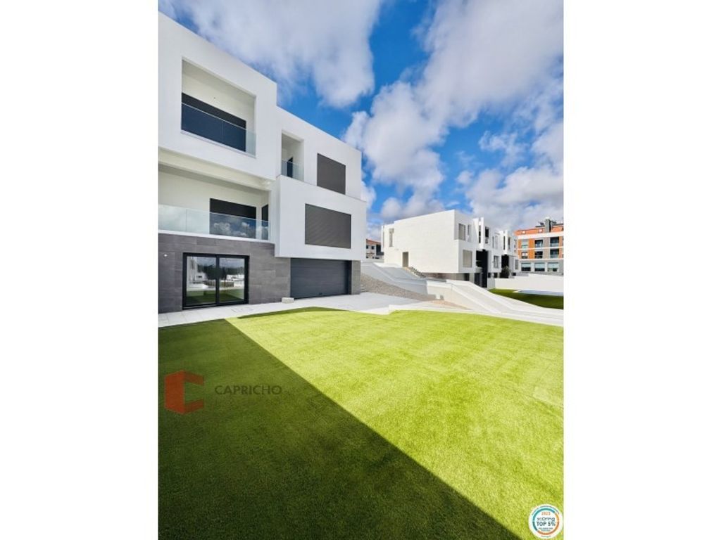 Luxury House for sale in Seixal, 765 000 €, Photo 2