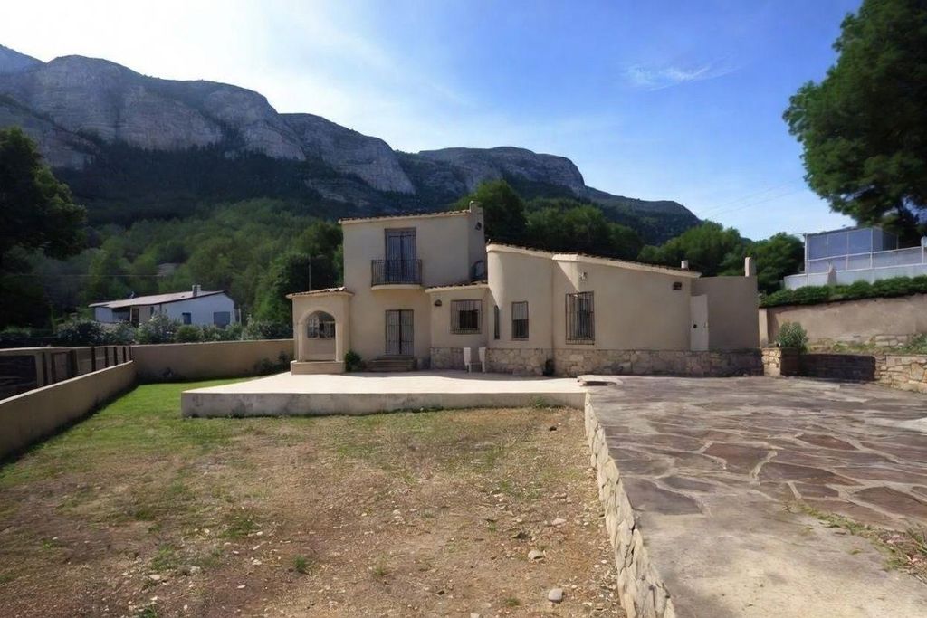 Luxury House for sale in Denia, 525 000 €, Photo 1