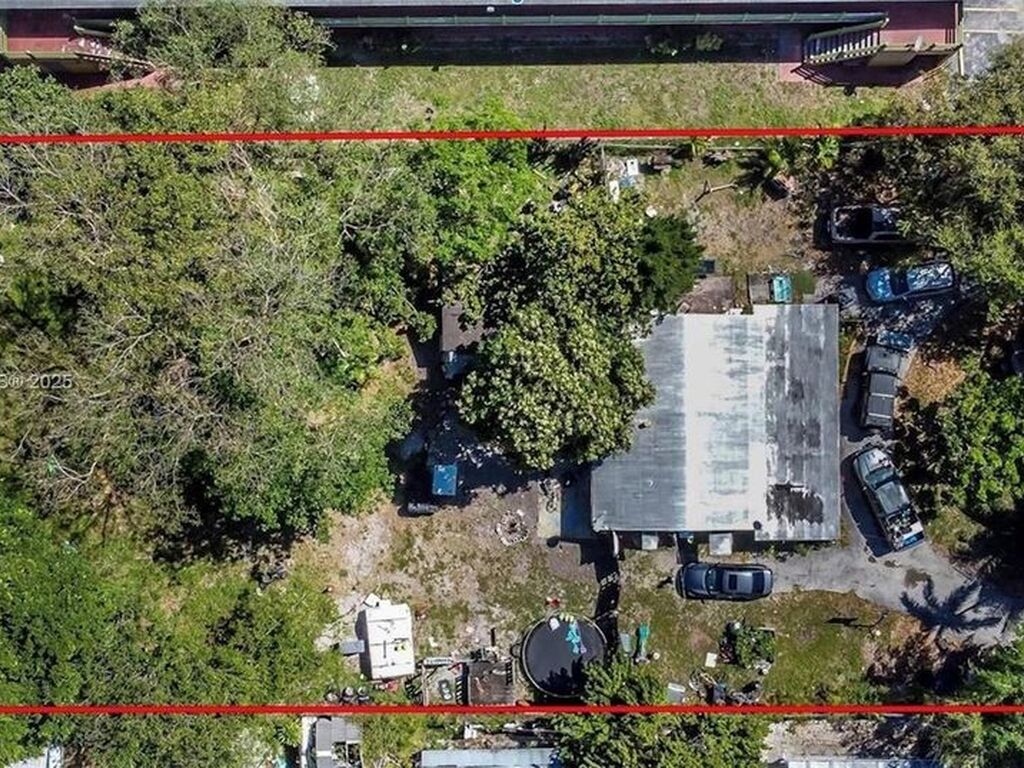 Luxury House for sale in Hollywood, 686 756 €, Photo 1