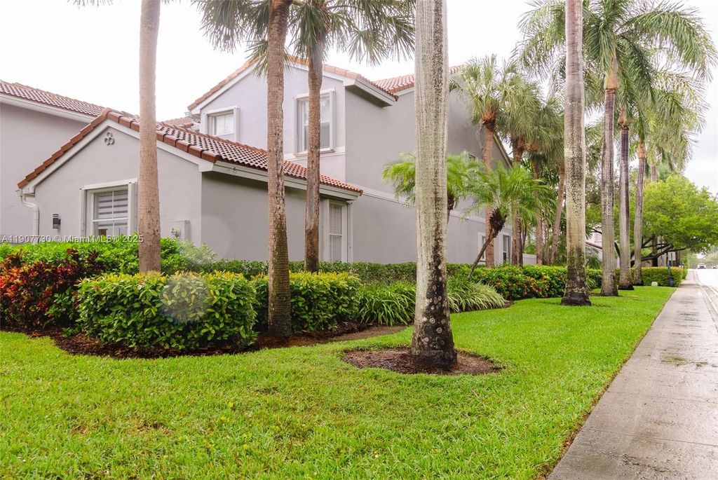 Luxury House for sale in Hollywood, 511 381 €, Photo 2