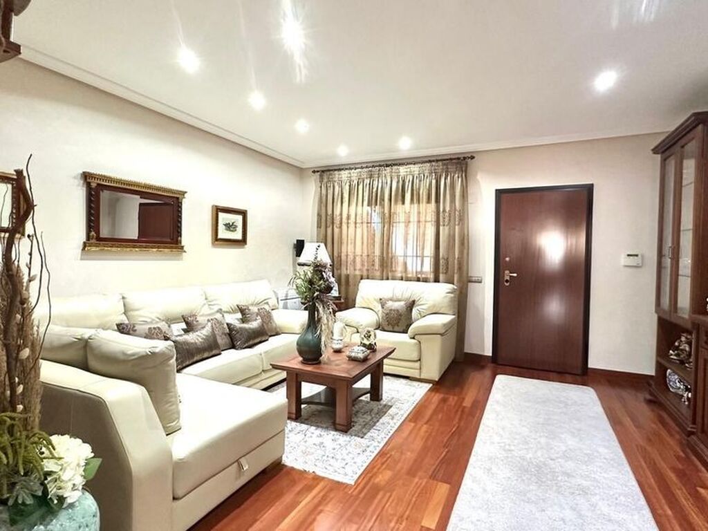 Maison de luxe à vendre à Torrevieja, 449 900 €, Photo 1