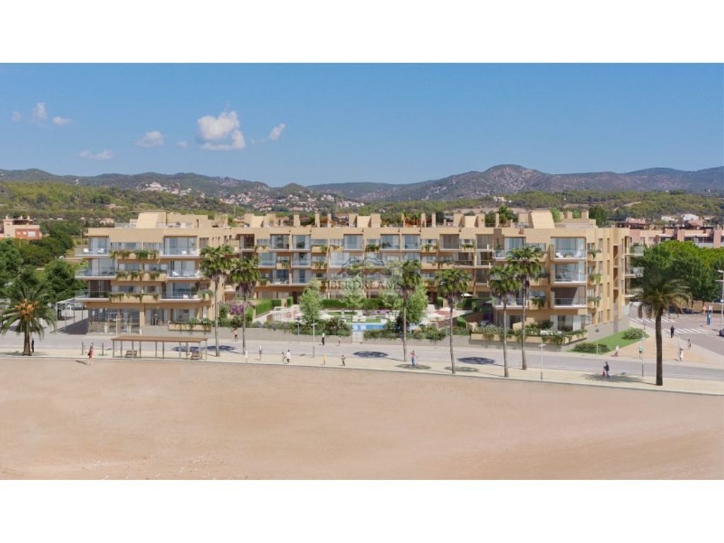 Luxury Apartment for sale in Cubelles, 990 000 €, Photo 2