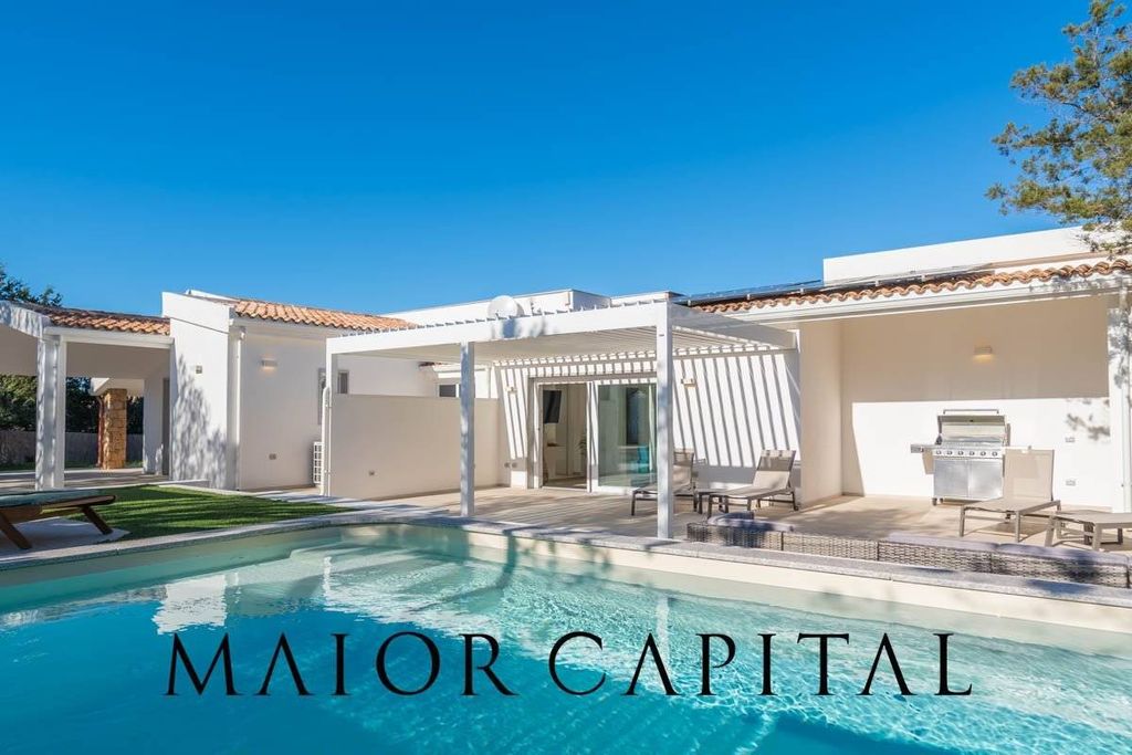 Luxury House for sale in Santa Teresa Gallura, 980 000 €, Photo 3